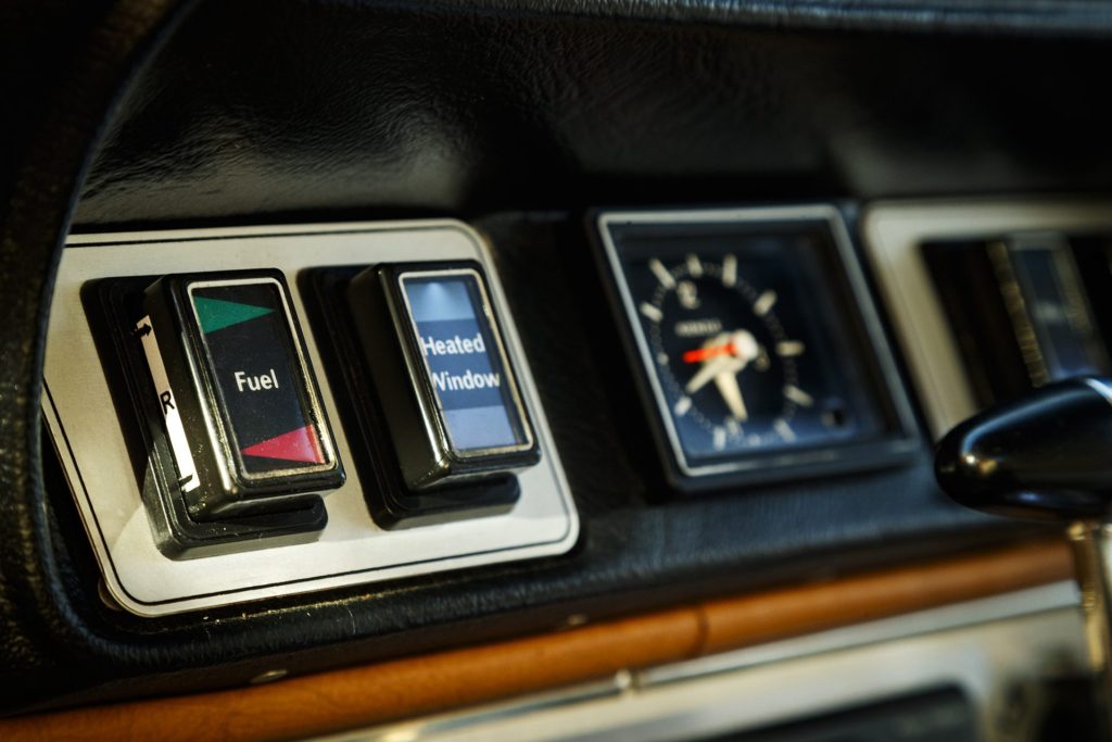 1978 Jaguar XJ6 4.2 LWB buttons