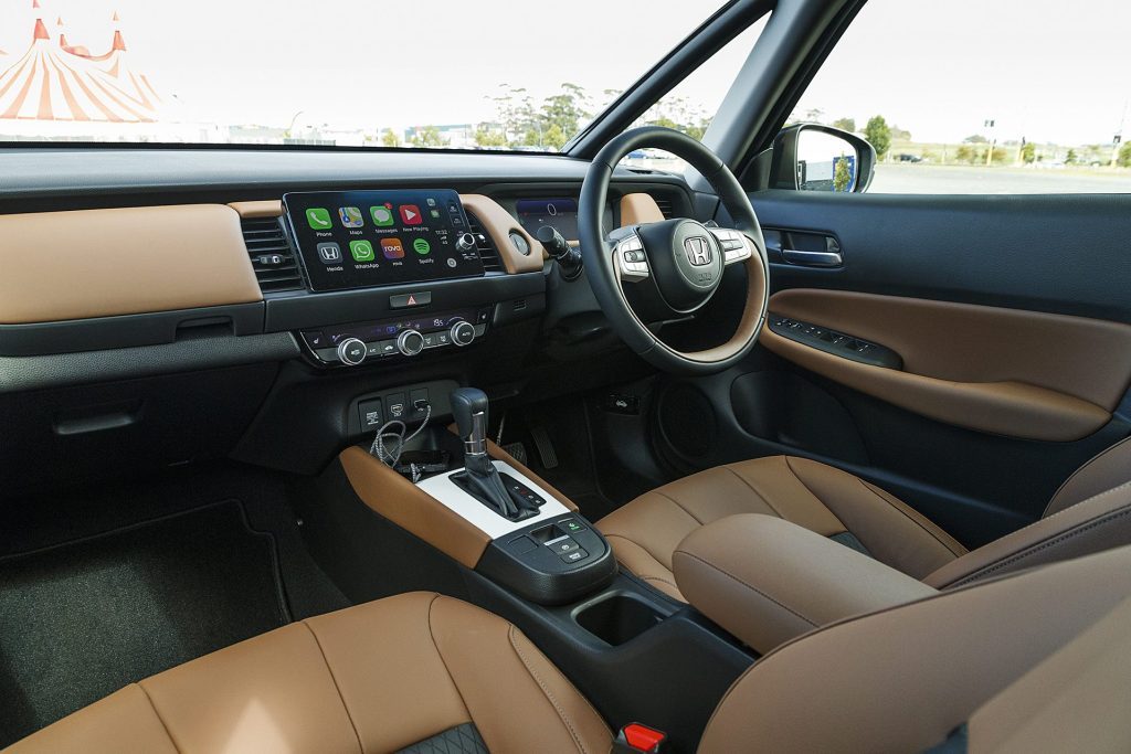 Honda Jazz e:HEV Luxe interior