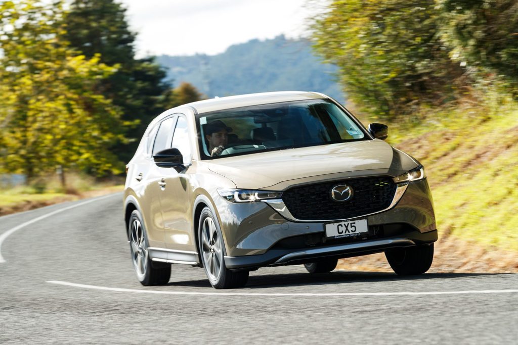 Mazda CX-5 Activ on road