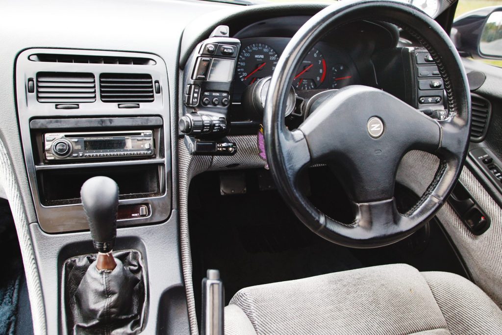 1991 Nissan 300ZX interior