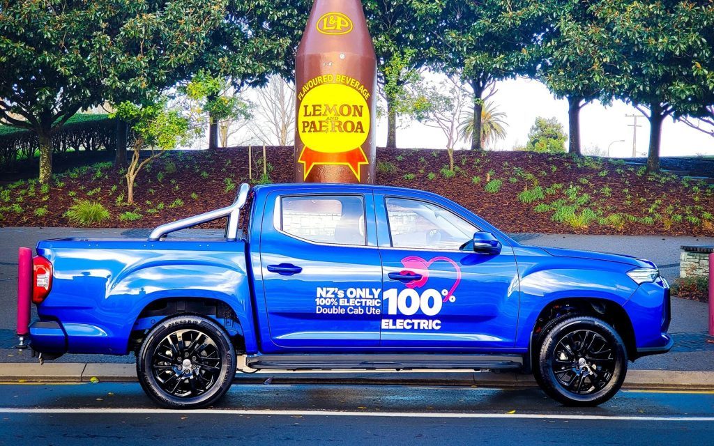 LDV eT60 ute side in Paeroa, New Zealand