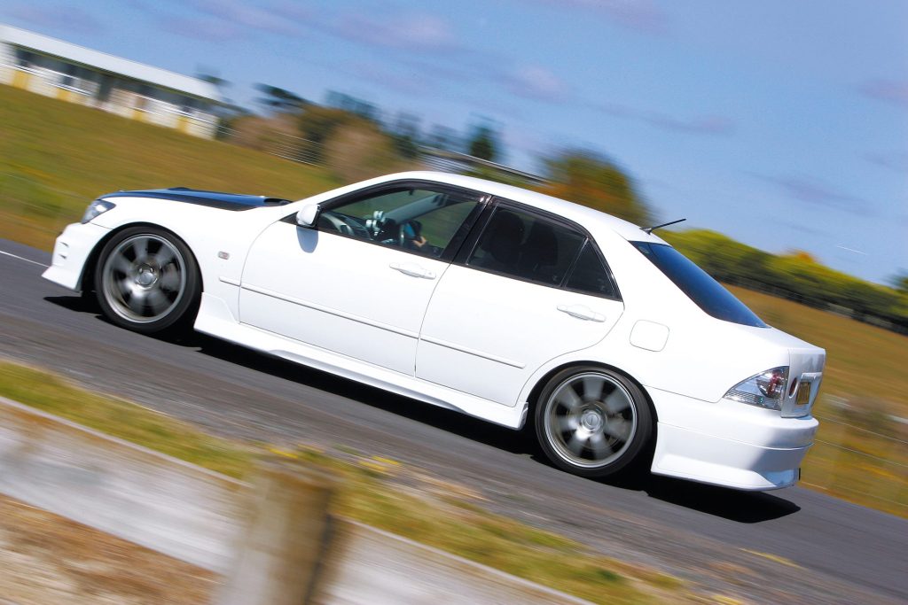 1999 Toyota Altezza RS200 Turbo side action