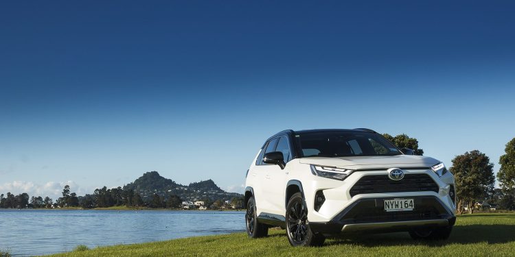 2022 Toyota RAV4 XSE Hybrid