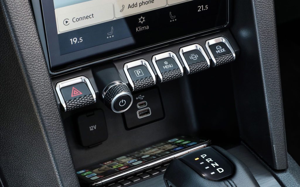 VW Amarok interior buttons