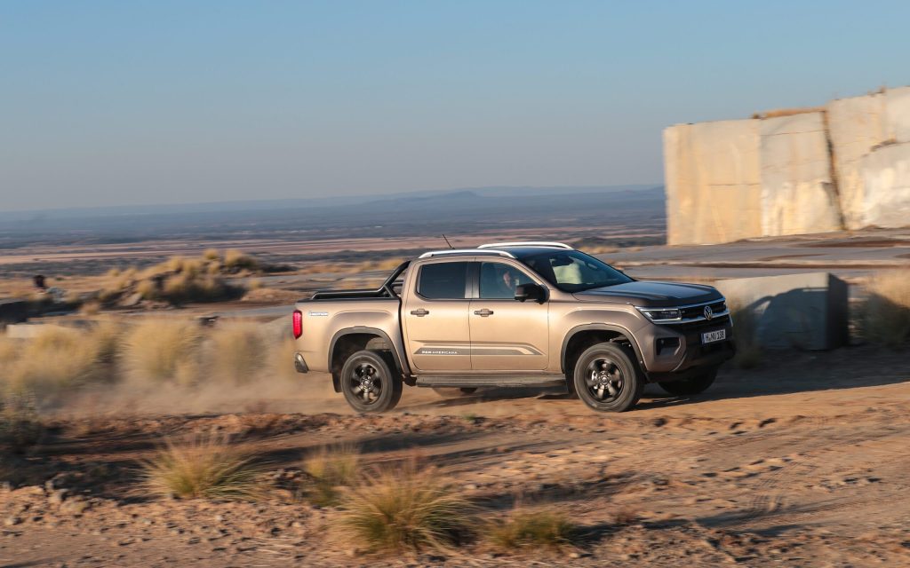 VW Amarok front three quarters in desert