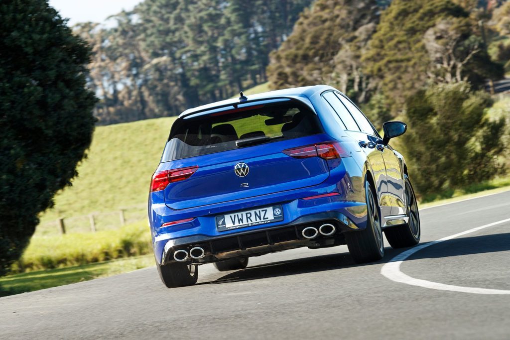 Volkswagen Golf R cornering