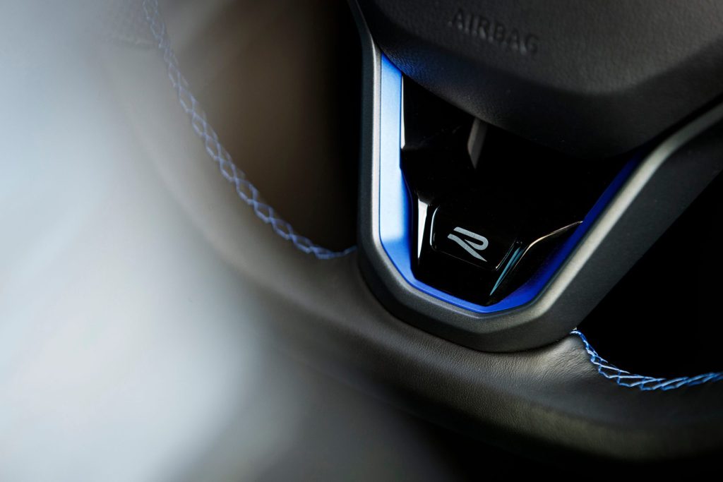Volkswagen Golf R steering wheel