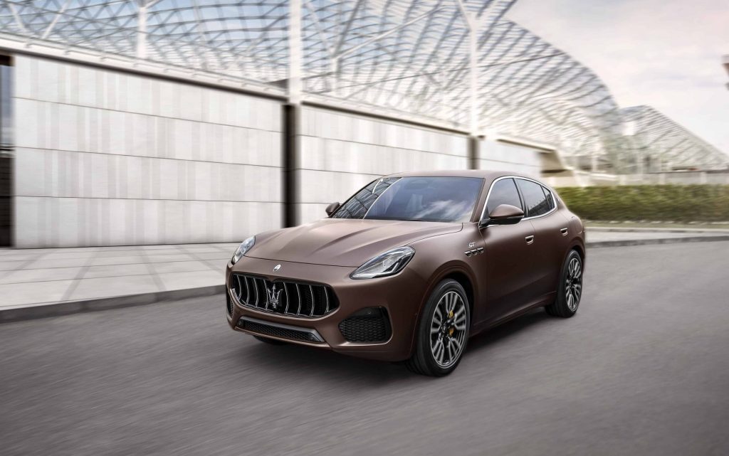 Maserati Grecale front three quarter view