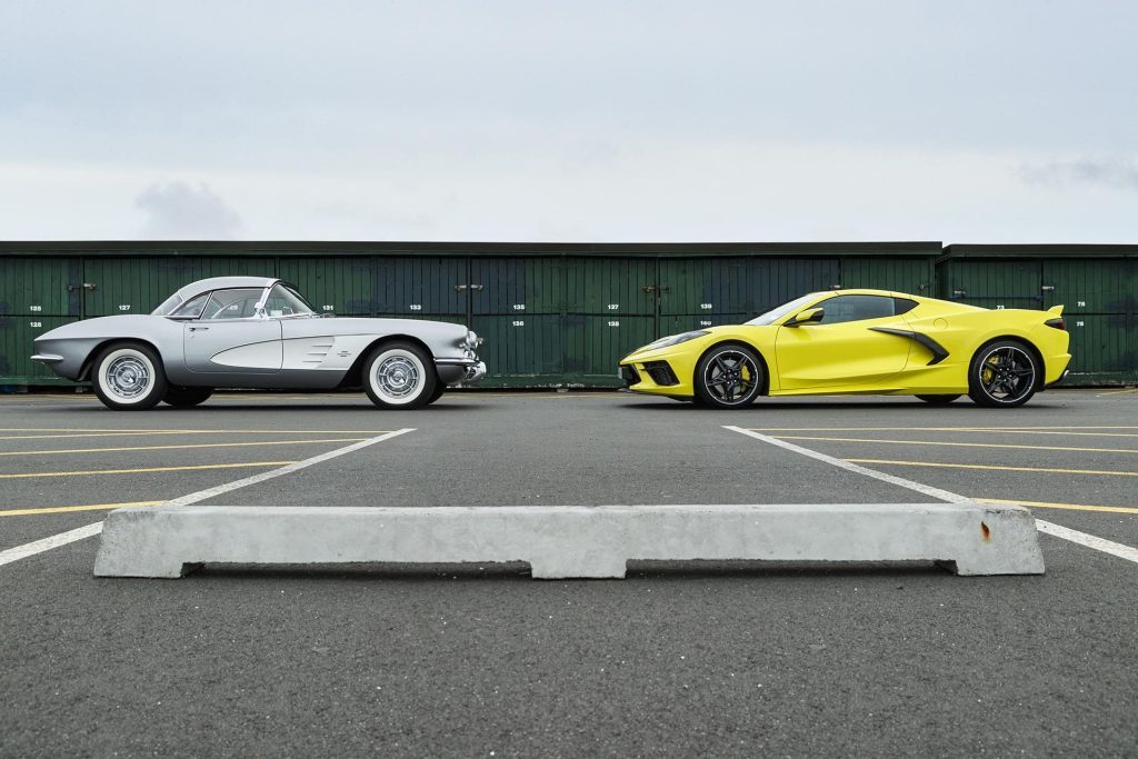 1961 Chevrolet Corvette C1 meets 2022 Chevrolet Corvette C8 side profiles