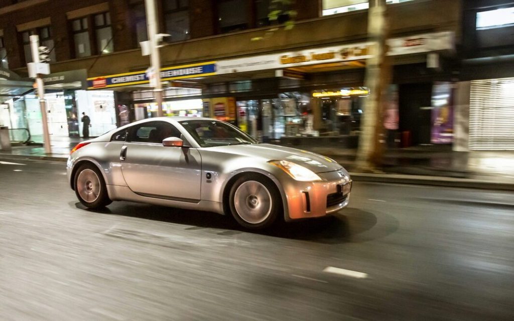Nissan 350Z front three quarter view driving at night