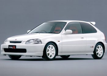 First generation Honda Civic Type R EK9 front three quarter view