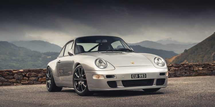 Paul Stephens Autoart Porsche 993R front three quarter view by hills