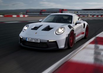 Porsche 911 GT3 RS 992-generation front three quarter view on track