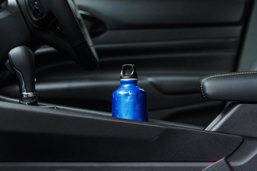 2022 Jeep Compass S-Limited drink holder