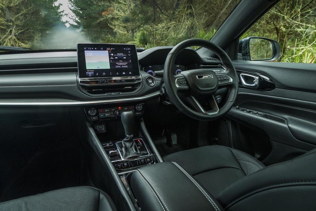 2022 Jeep Compass S-Limited interior