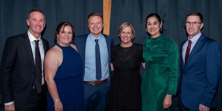 Greg Murphy, Heather Lindsay, Andrew Waite, Josie Spillane, Deb Flughler and Damon Leitch at event