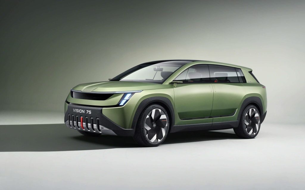 Skoda Vision 7S concept front three quarter view