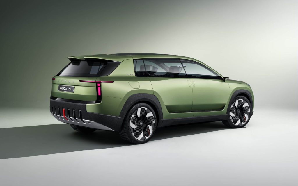 Skoda Vision 7S concept rear three quarter view