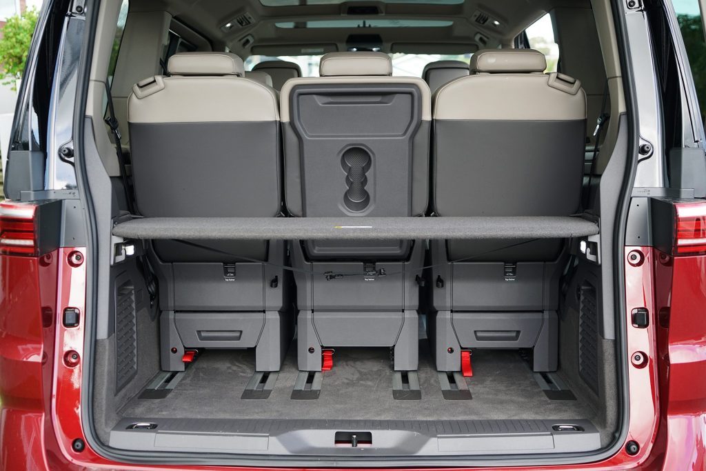  2022 Volkswagen Multivan Energetic boot space