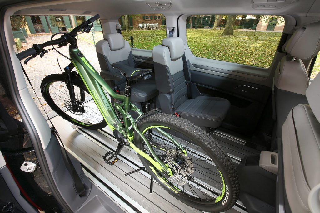 2022 Volkswagen Multivan Energetic bike in load space