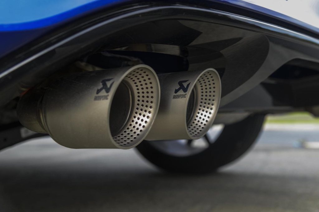2022 Volkswagen T-Roc R exhaust