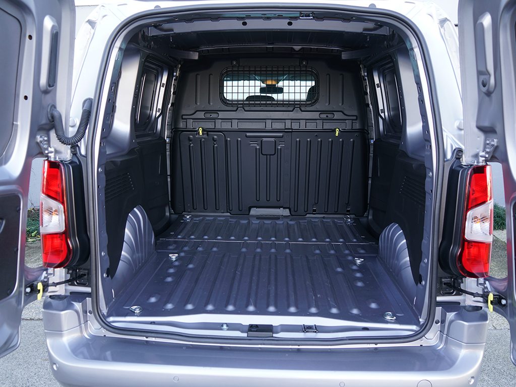 2022 Peugeot Partner SWB empty load space