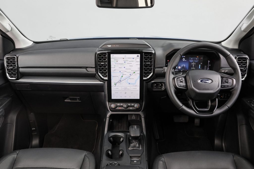 2022 Ford Everest interior