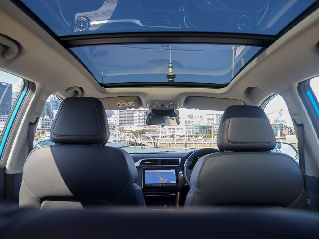 2022 MG ZS EV panoramic roof