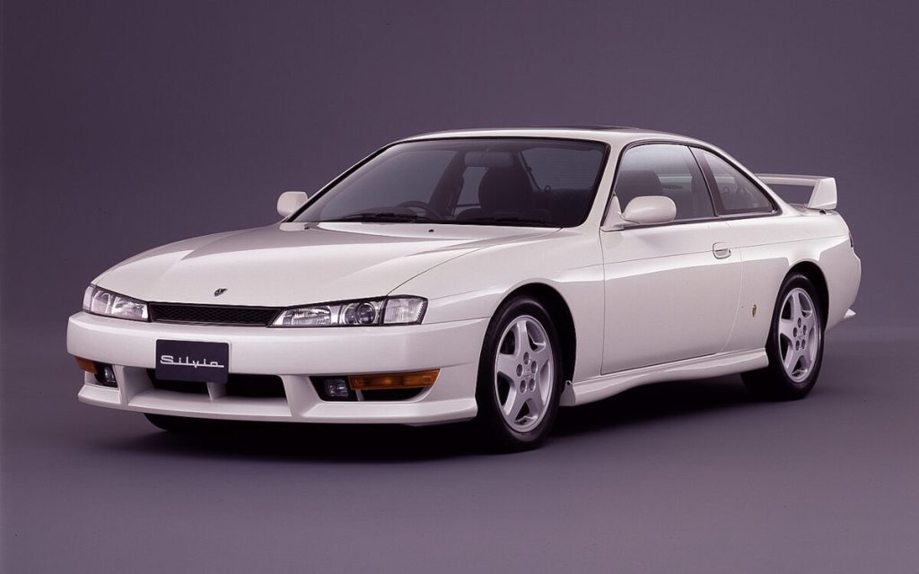 Nissan Silvia S14 facelift front three quarter view