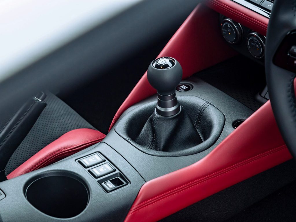 2022 Nissan Z manual shifter
