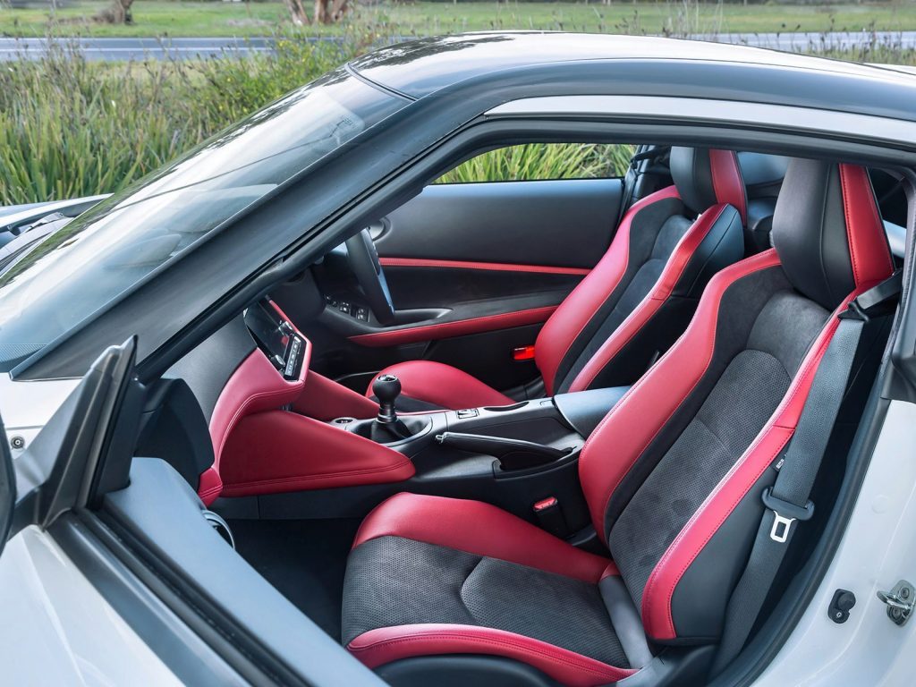 2022 Nissan Z seats