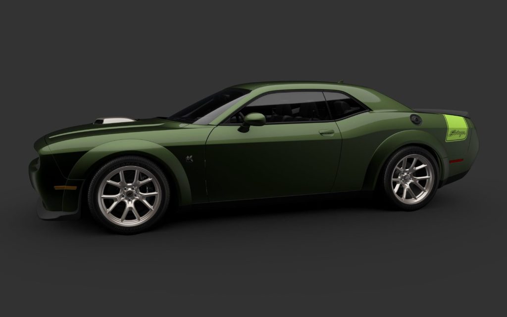 Dodge Challenger R/T Scat Pack Swinger side view
