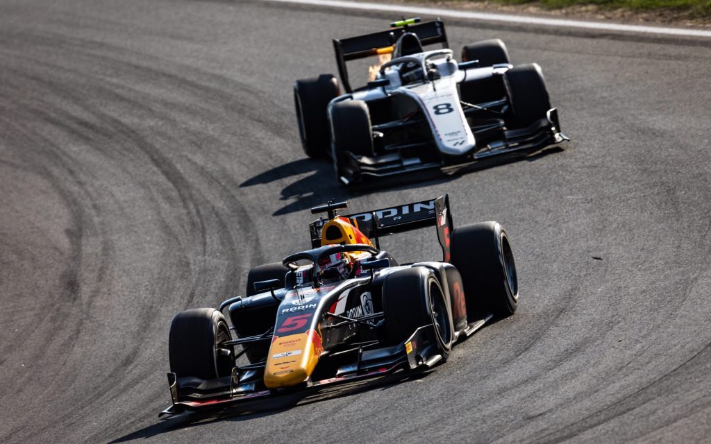 Liam Lawson racing at Zandvoort Formula 2 Feature Race