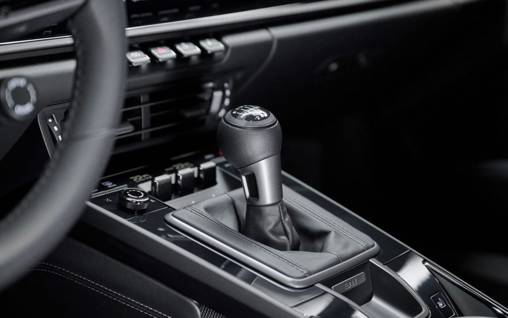 Porsche 911 Carrera T shift knob close up