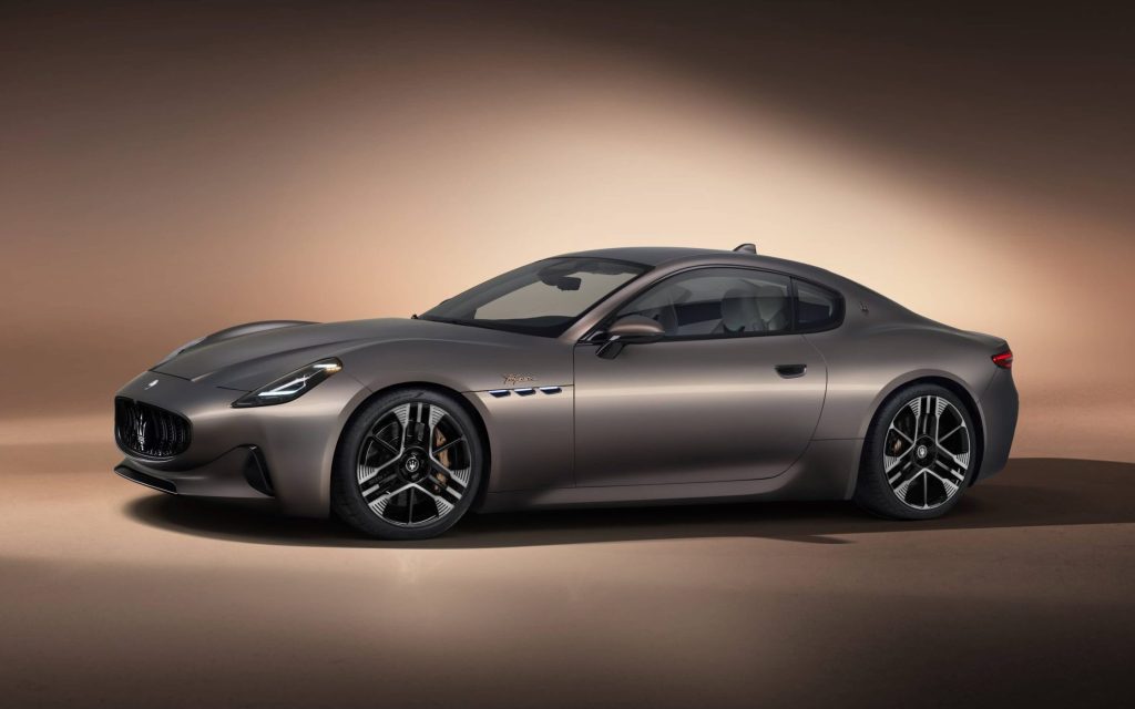 Maserati GranTurismo Folgore front three quarter view