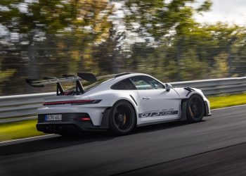 Porsche 911 GT3 RS rear three quarter view on track