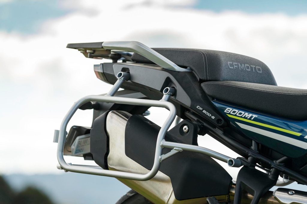 2022 CFMoto 800MT Touring rack