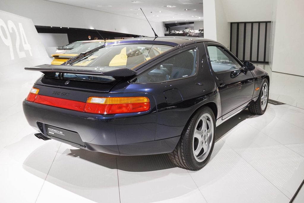 Porsche 928 GTS