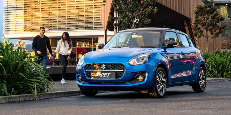 Suzuki Swift RS Hybrid front three quarter view