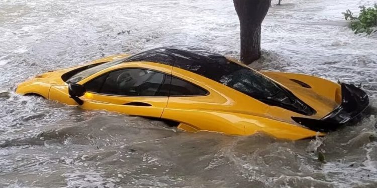 McLaren P1 flooded by Hurricane Ian