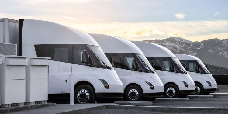 Tesla Semi truck lineup side view