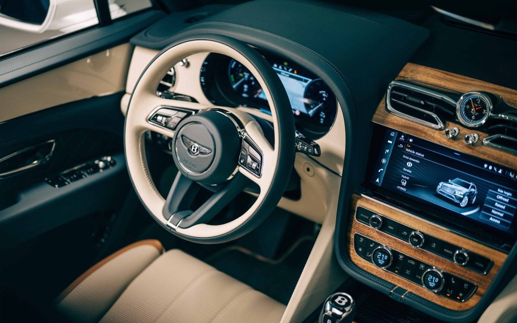 Bentley Bentayga Odyssean Edition steering wheel