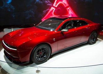 Dodge Charger Daytona SRT Concept front three quarter view