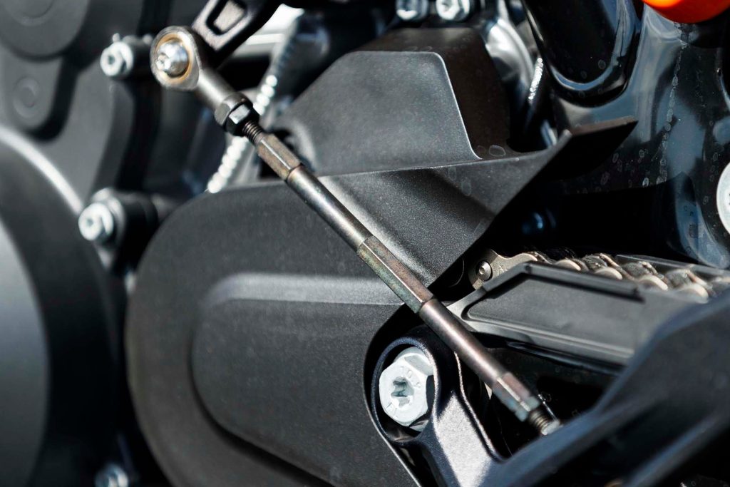 KTM 890 Duke GP quickshifter