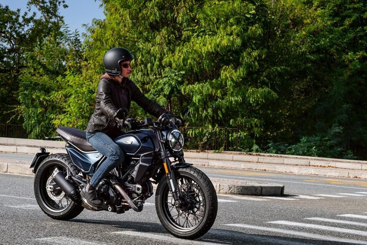 ducati scrambler display