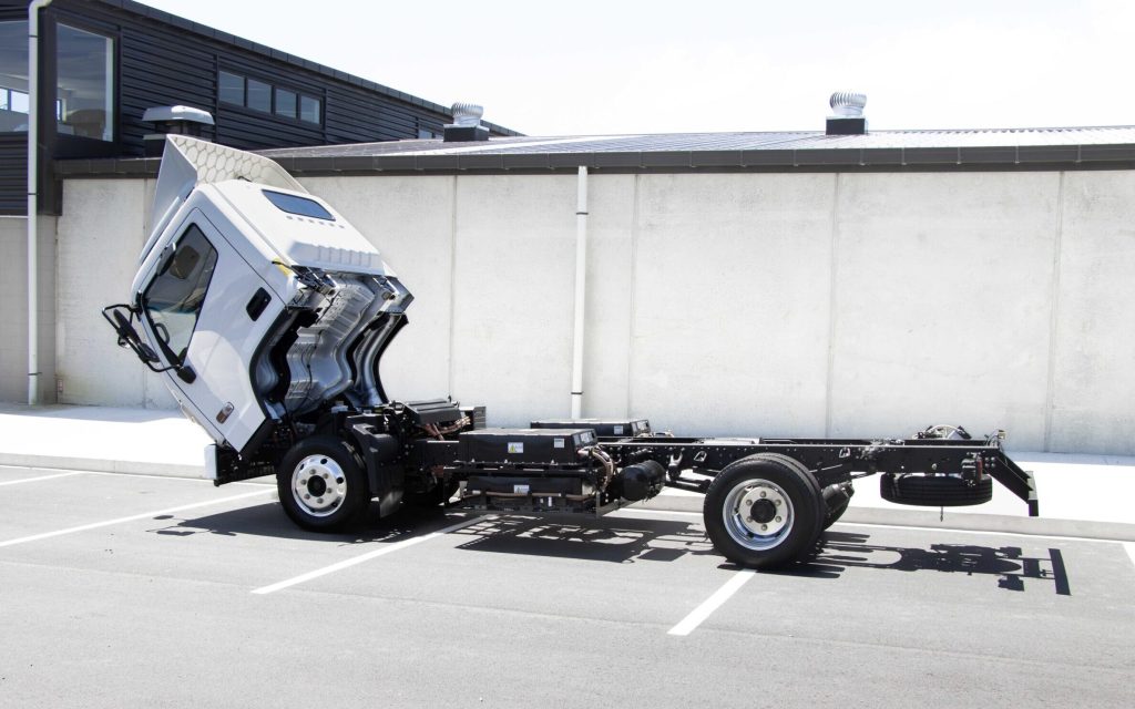 Hyundai Mighty Electric side view