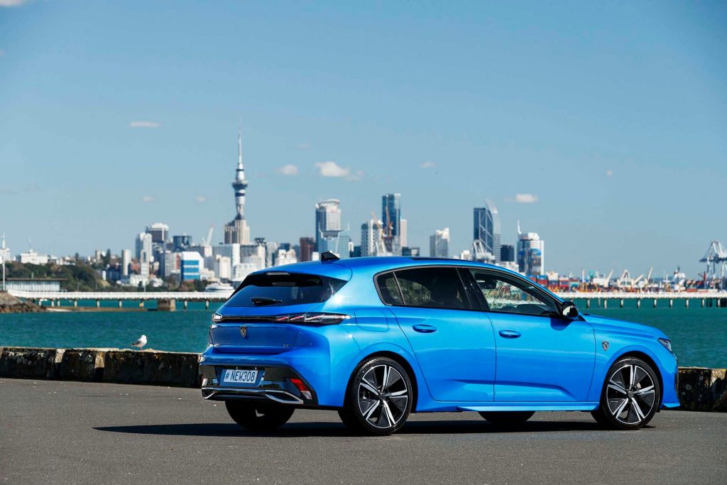 Peugeot 308 GT side profile