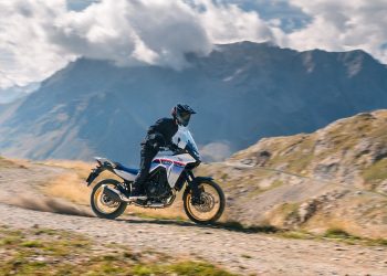 Honda Transalp kicking up dust