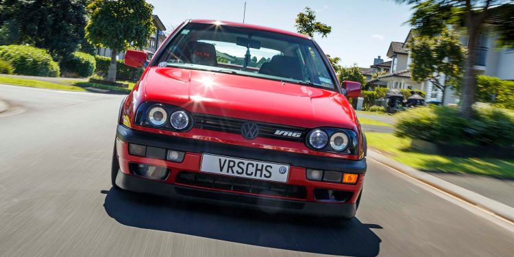 1993 Volkswagen Golf VR6 urban front action