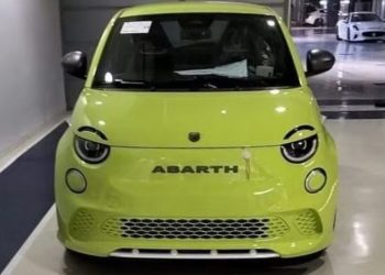 Electric Abarth 500 front view